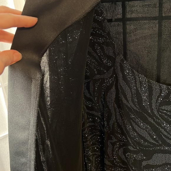 Dress Barn Woman’s Two Layer Special Occasion Top Black 18 W New! - Picture 5 of 7